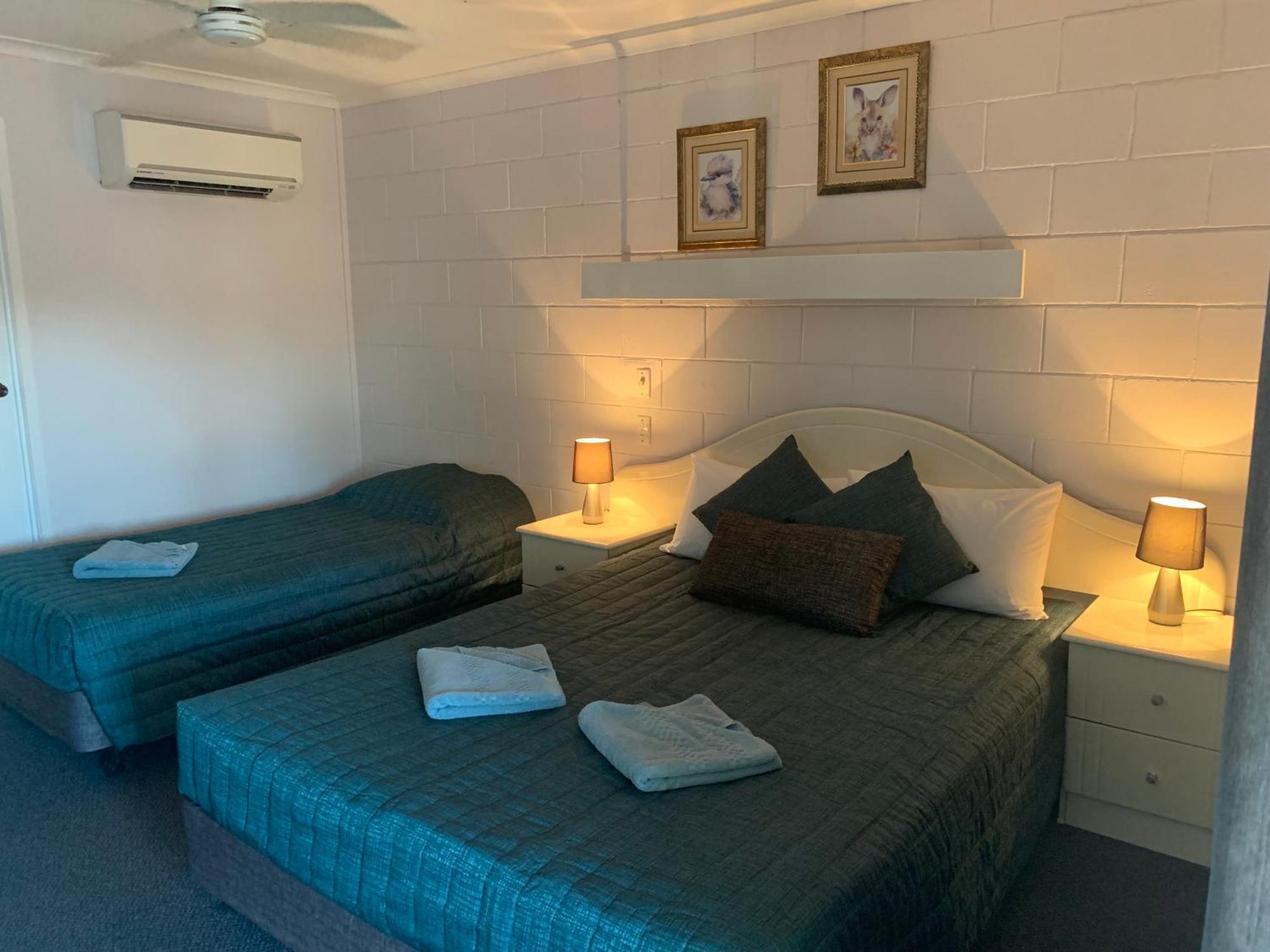 Warrego Motel Charleville Bagian luar foto