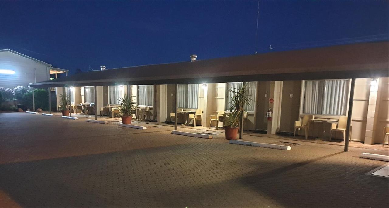 Warrego Motel Charleville Bagian luar foto
